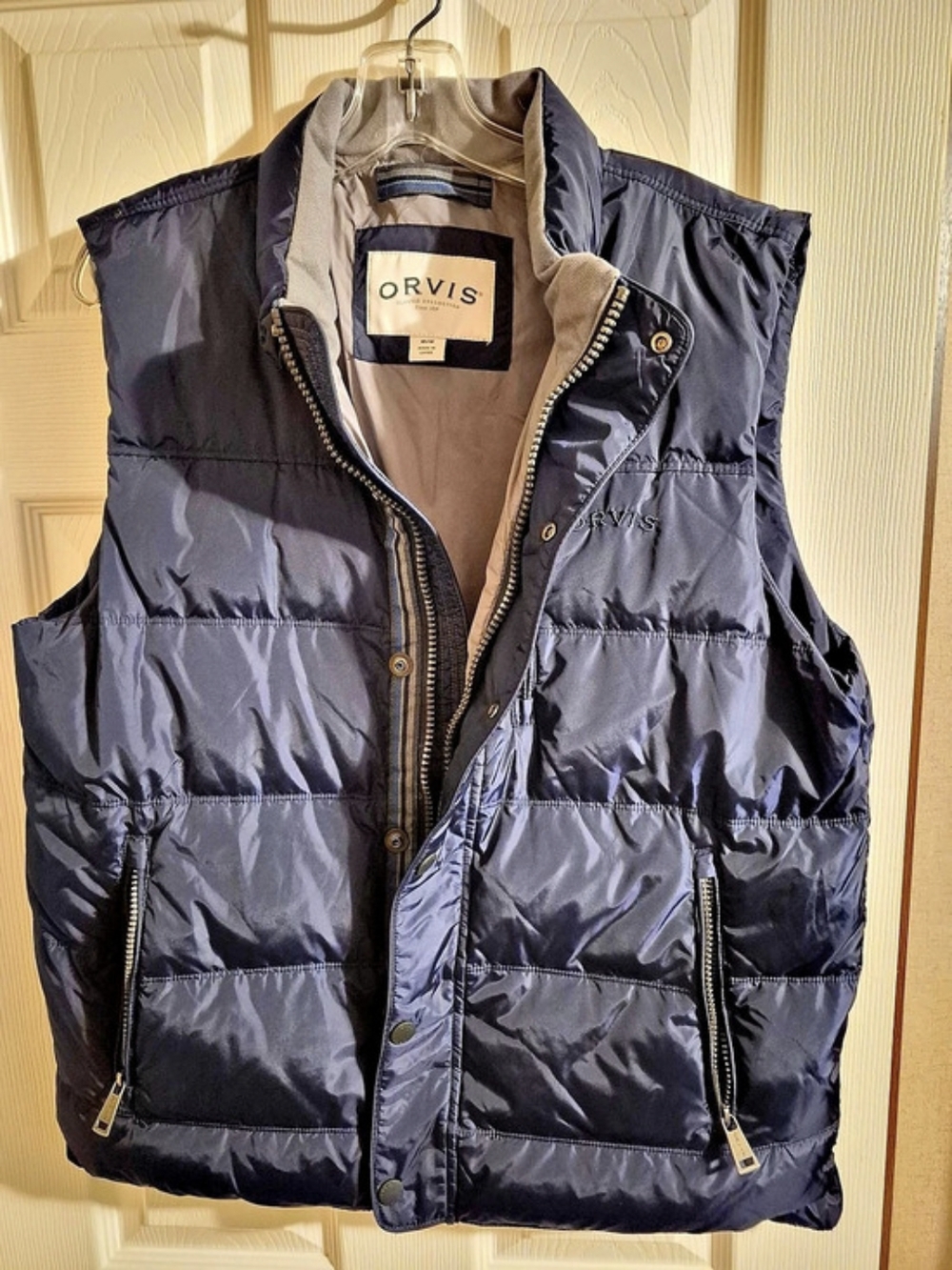 Orvis Men's Quilted Puffer Vest . Duck Down Essex.Blue Size Medium Like New